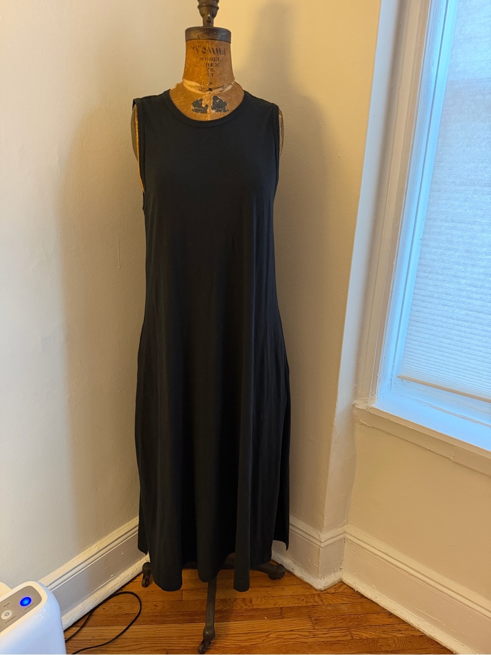 Black Sleeveless  6397 Maxi Dress - Classic Everyday Style Small